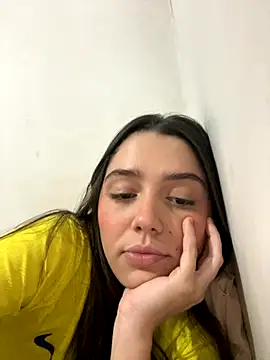 Snapshot of luiza_barcelos chatting on October 2025 02:44:01 AM luiza barcelos online show from October 2025 02:44:01 AM