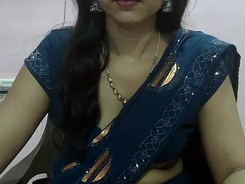Snapshot of Laila_Cute chatting on April 2026 05:17:02 PM Laila Cute online show from April 2026 05:17:02 PM