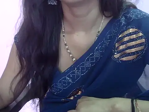 Snapshot of Laila_Cute chatting on May 2026 03:44:01 AM Laila Cute online show from May 2026 03:44:01 AM