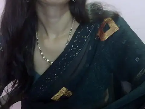Snapshot of Laila_Cute chatting on May 2026 05:25:02 AM Laila Cute online show from May 2026 05:25:02 AM