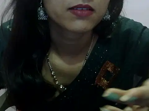 Snapshot of Laila_Cute chatting on May 2026 03:39:02 PM Laila Cute online show from May 2026 03:39:02 PM