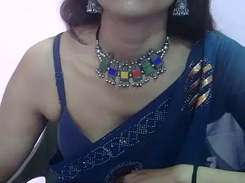 Snapshot of Laila_Cute chatting on May 2026 04:08:02 AM Laila Cute online show from May 2026 04:08:02 AM