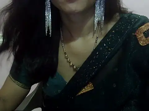 Snapshot of Laila_Cute chatting on May 2026 04:04:01 PM Laila Cute online show from May 2026 04:04:01 PM