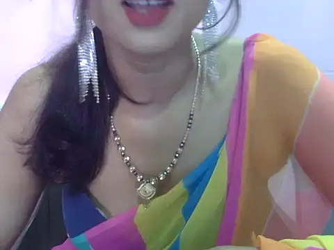 Snapshot of Laila_Cute chatting on May 2026 04:42:01 AM Laila Cute online show from May 2026 04:42:01 AM