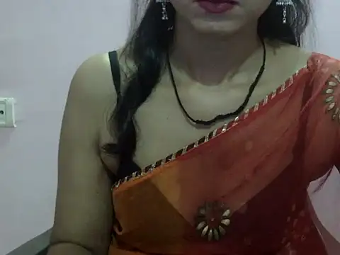 Snapshot of Laila_Cute chatting on June 2026 04:29:02 PM Laila Cute online show from June 2026 04:29:02 PM