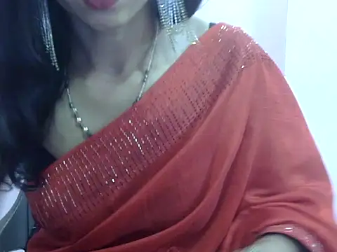 Snapshot of Laila_Cute chatting on July 2026 06:04:02 AM Laila Cute online show from July 2026 06:04:02 AM