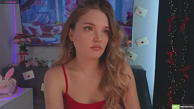 JulieLupo online show from April 2026 06:22:01 AM