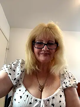 BoloshkaBlonda online show from October 2025 11:23:02 AM