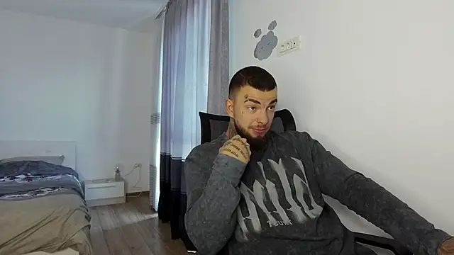 MasculineGuy99 online show from October 2025 06:22:02 AM