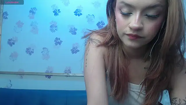 Alyy cute  online show from October 2025 02:04:01 PM