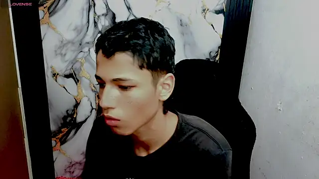 Snapshot of Im_david02 chatting on February 2026 02:56:01 AM Im david02 online show from February 2026 02:56:01 AM