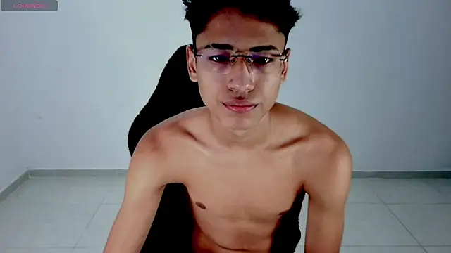 Snapshot of Im_david02 chatting on April 2026 01:11:01 PM Im david02 online show from April 2026 01:11:01 PM