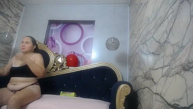 kimberly candy online show from December 2025 07:19:02 PM