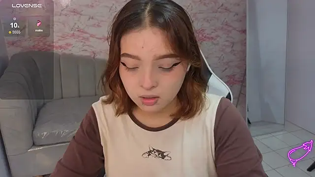 mia foster t online show from February 2026 01:22:02 PM