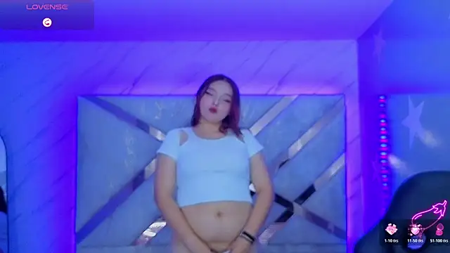 Snapshot of mia_foster_t chatting on May 2026 01:19:01 PM mia foster t online show from May 2026 01:19:01 PM