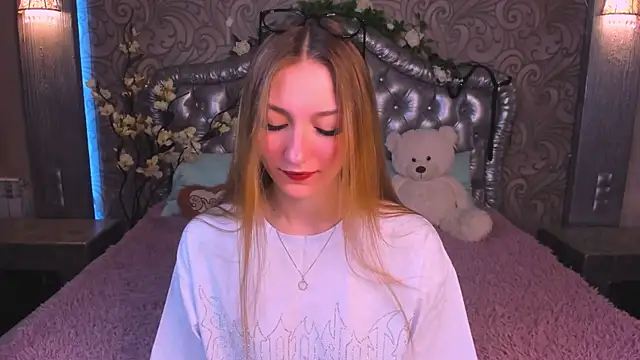 AngelAnabelle online show from November 2025 08:02:01 PM