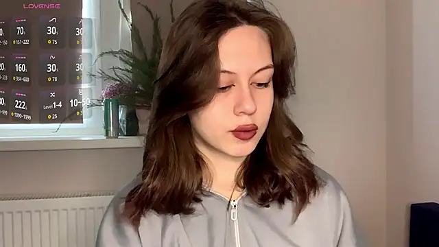 Nayra flash online show from April 2026 06:49:02 AM