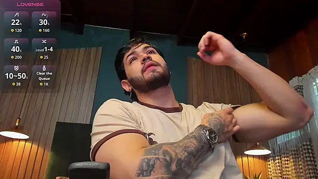 Snapshot of ElianKeiser chatting on January 2026 12:22:02 PM ElianKeiser online show from January 2026 12:22:02 PM