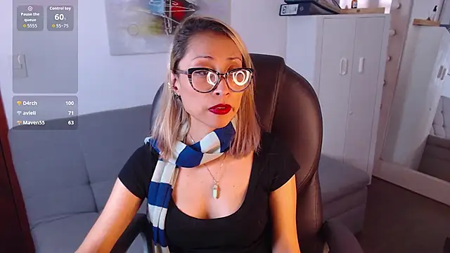 alexia james  online show from March 2026 09:03:02 PM