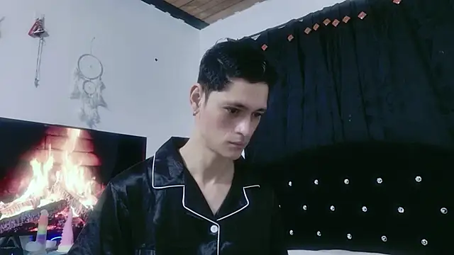 Tyler cat online show from October 2025 11:21:02 AM