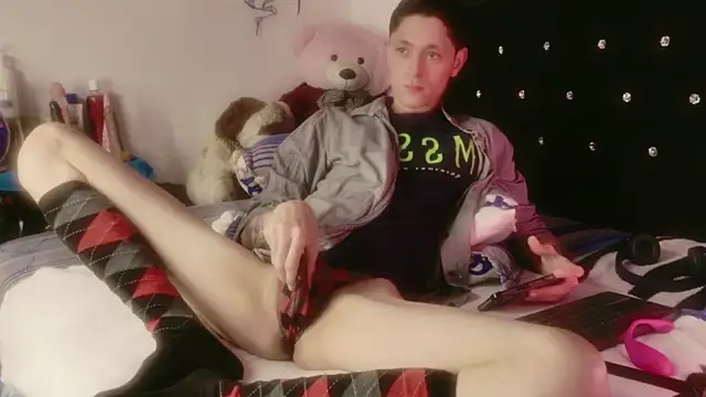 Tyler cat online show from April 2026 08:20:01 AM