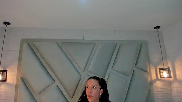 Julieta Slav3 online show from March 2026 09:32:02 PM