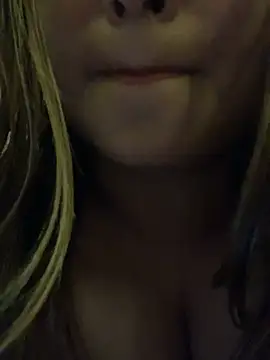 Snapshot of hottylover03 chatting on October 2025 11:52:02 AM hottylover03 online show from October 2025 11:52:02 AM
