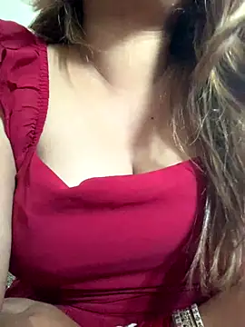 Snapshot of hottylover03 chatting on October 2025 09:40:02 AM hottylover03 online show from October 2025 09:40:02 AM