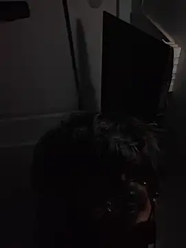 UsurpedThaw online show from November 2025 06:35:01 PM