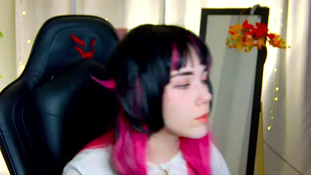 Kelly foox online show from October 2025 09:35:02 AM