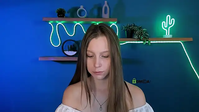 Snapshot of esme_moore_ chatting on October 2025 08:56:01 AM esme moore online show from October 2025 08:56:01 AM