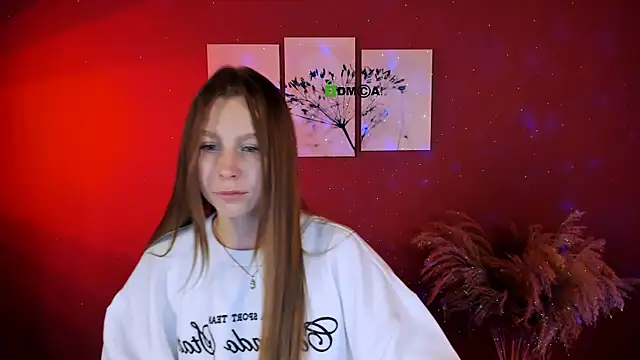 Snapshot of esme_moore_ chatting on October 2025 08:46:01 AM esme moore online show from October 2025 08:46:01 AM