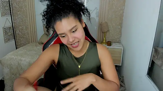 Snapshot of AriaVega chatting on May 2026 02:24:02 PM AriaVega online show from May 2026 02:24:02 PM