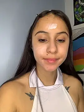 Alana Martinez  online show from April 2026 12:43:01 PM