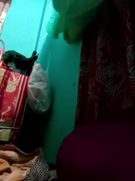 Snapshot of babbydoll-03 chatting on November 2025 07:10:01 PM babbydoll-03 online show from November 2025 07:10:01 PM