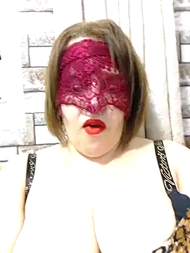 Snapshot of -Sonbola chatting on November 2025 06:02:01 PM -Sonbola online show from November 2025 06:02:01 PM