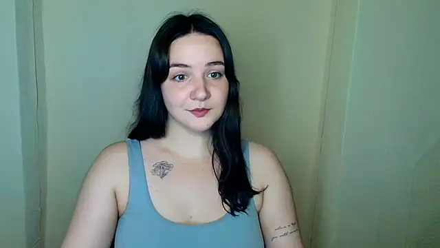 Snapshot of OliviaMontgommery chatting on July 2026 05:28:01 PM OliviaMontgommery online show from July 2026 05:28:01 PM