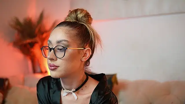 AileenKiss online show from December 2025 09:33:01 PM