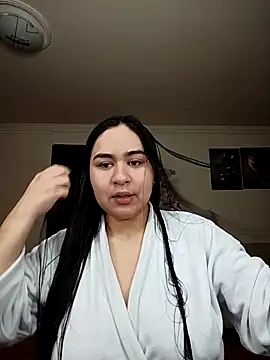 Mia belmontt online show from December 2025 05:19:02 PM