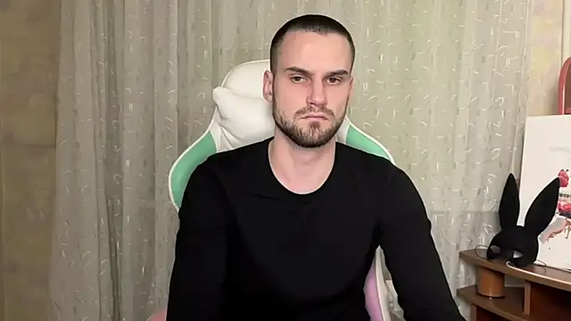 Iveraan online show from October 2025 06:59:01 PM