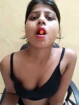 Saniya Doll online show from June 2026 09:29:01 PM