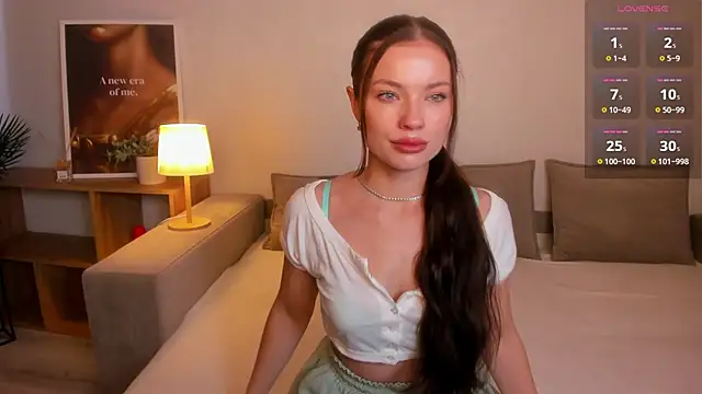 Taylaa Luxe online show from October 2025 06:27:02 AM