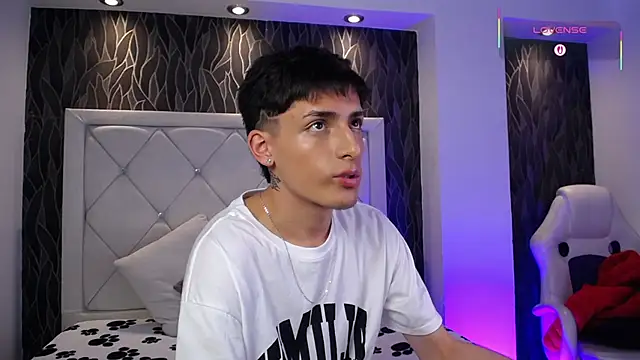 MateoMitchell online show from February 2026 04:21:01 AM