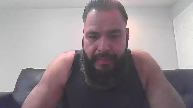 BigJohnBear39 online show from October 2025 04:54:01 AM