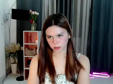 Snapshot of buttycamillex chatting on June 2026 06:00:02 PM buttycamillex online show from June 2026 06:00:02 PM