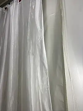 Rose monroee online show from April 2026 07:33:02 PM