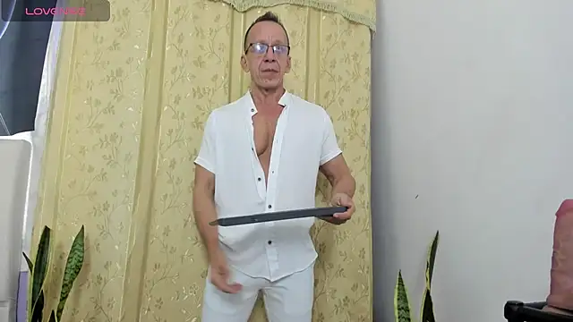 Snapshot of _axelking_ chatting on June 2026 11:49:02 AM axelking online show from June 2026 11:49:02 AM