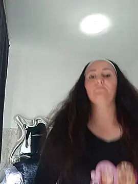 Snapshot of Bella_862 chatting on June 2026 08:20:02 AM Bella 862 online show from June 2026 08:20:02 AM