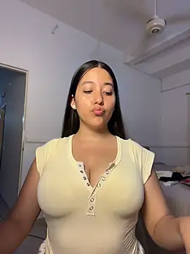 Snapshot of Nhefertary chatting on May 2026 12:06:02 AM Nhefertary online show from May 2026 12:06:02 AM