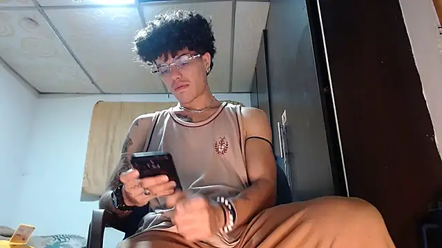 imsammytop online show from April 2026 09:32:02 AM